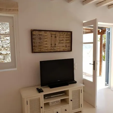 Mykonos Seaside 3br Aleomandra Gem Вилла *