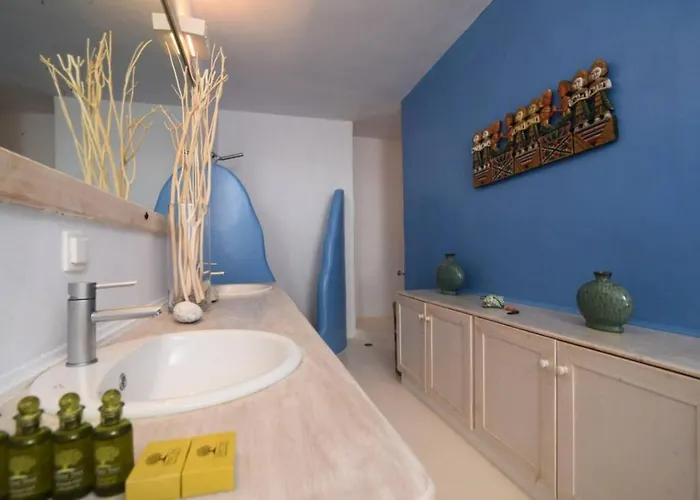 Mykonos Seaside 3br Aleomandra Gem